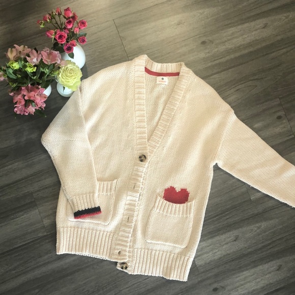 Sundry | Sweaters | Sundry Heart Button 